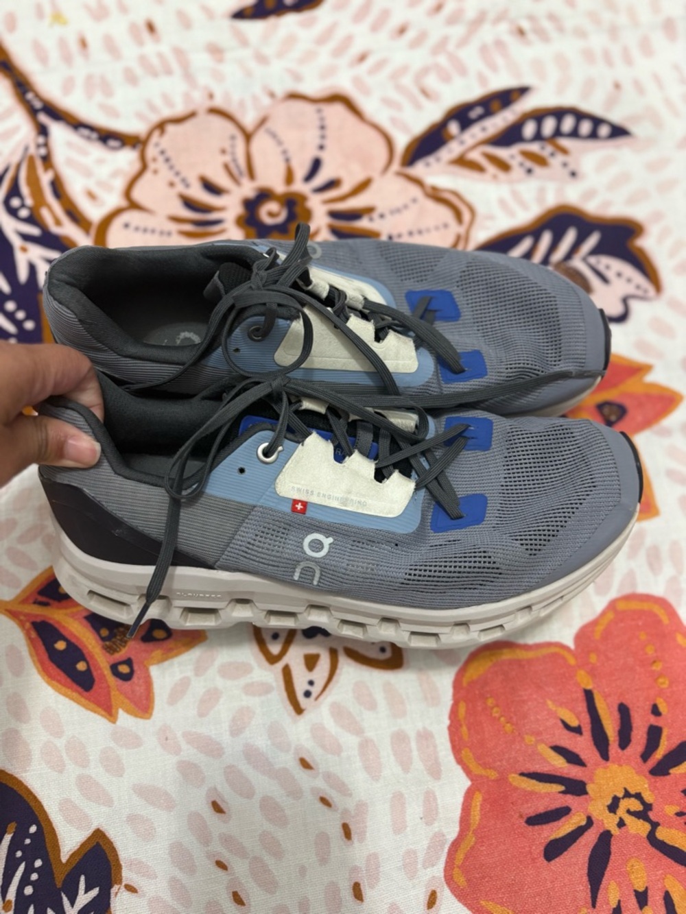 On Cloudstratus Fossil/Midnight Pre-Owned